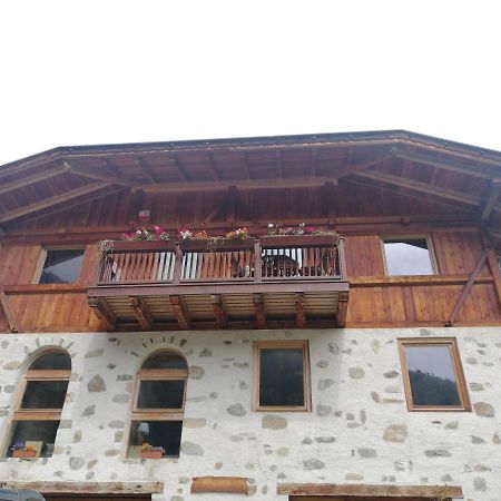 Pracorno di Rabbi Mas Dei Bati Bed & Breakfast エクステリア 写真
